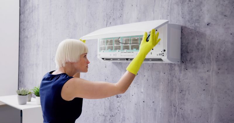 Wall Air Conditioning Service